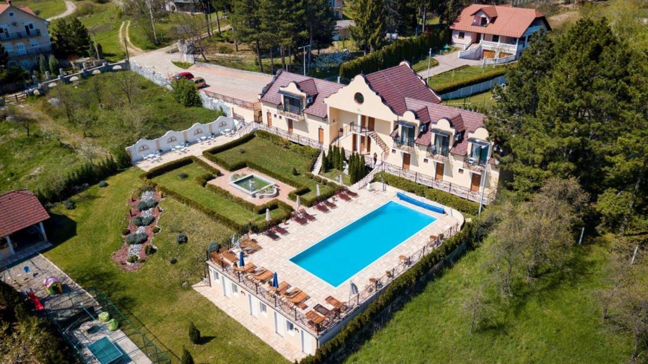Suncani Breg Apartments Vrdnik Extérieur photo