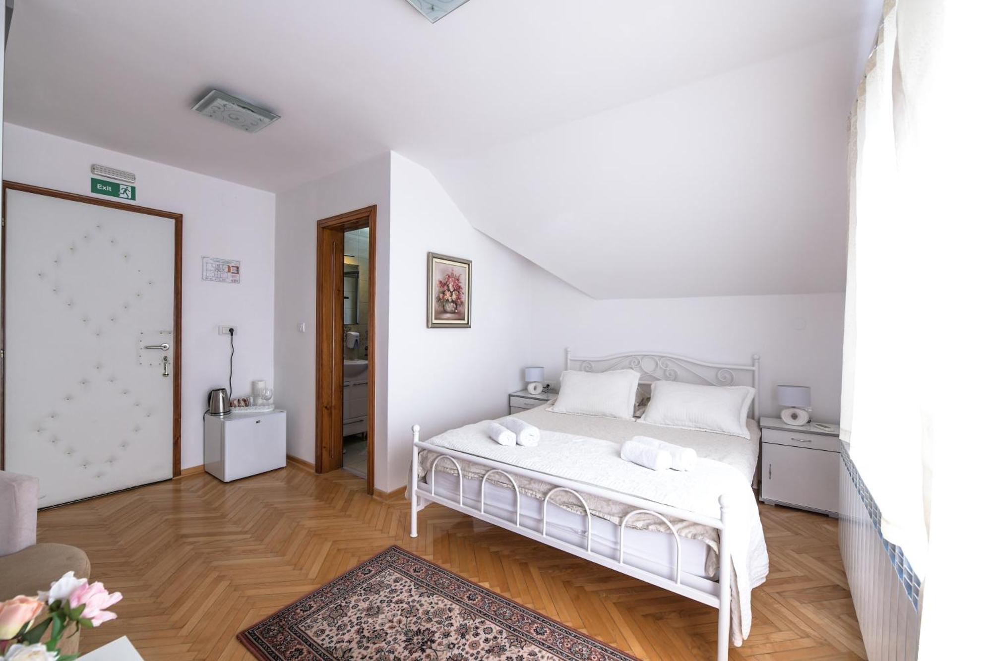 Suncani Breg Apartments Vrdnik Chambre photo